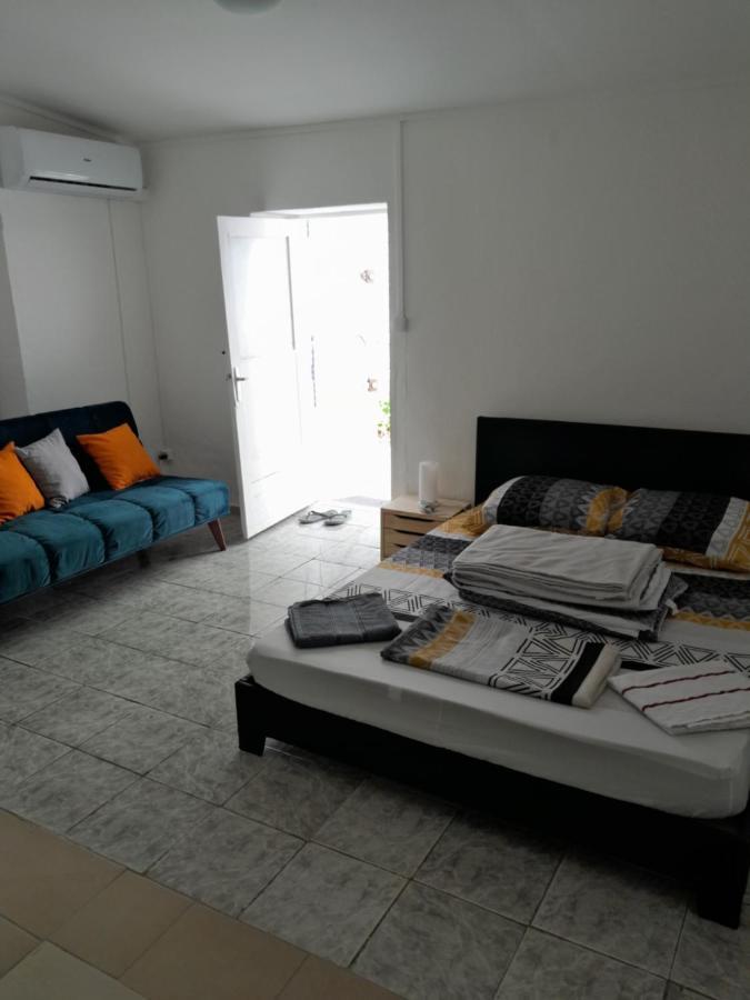 Kazhotel 圣丹尼斯 外观 照片